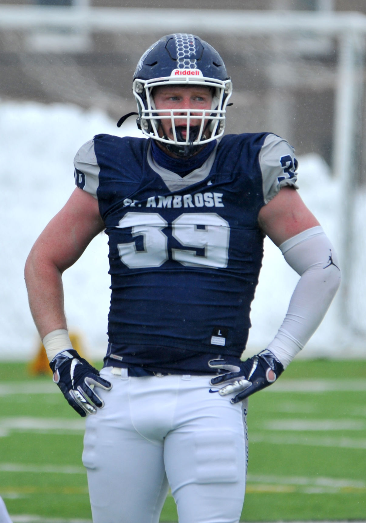 022121-qc-spt-ambrose football-147